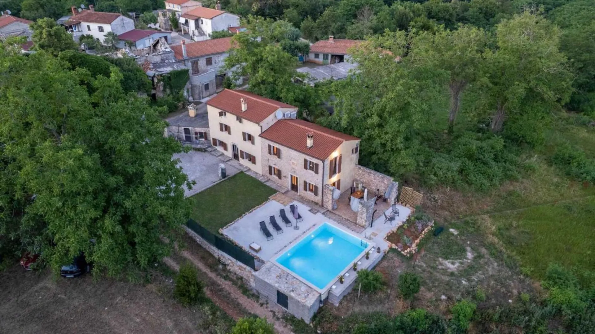 Holiday House With Private Pool Villa Ladybug Milotski Breg 0*,