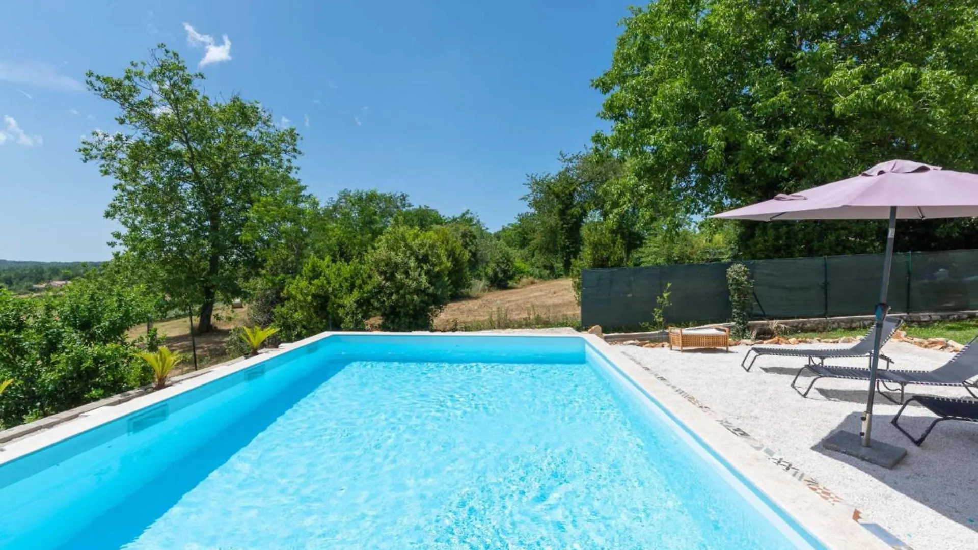Holiday House With Private Pool Villa Ladybug Milotski Breg