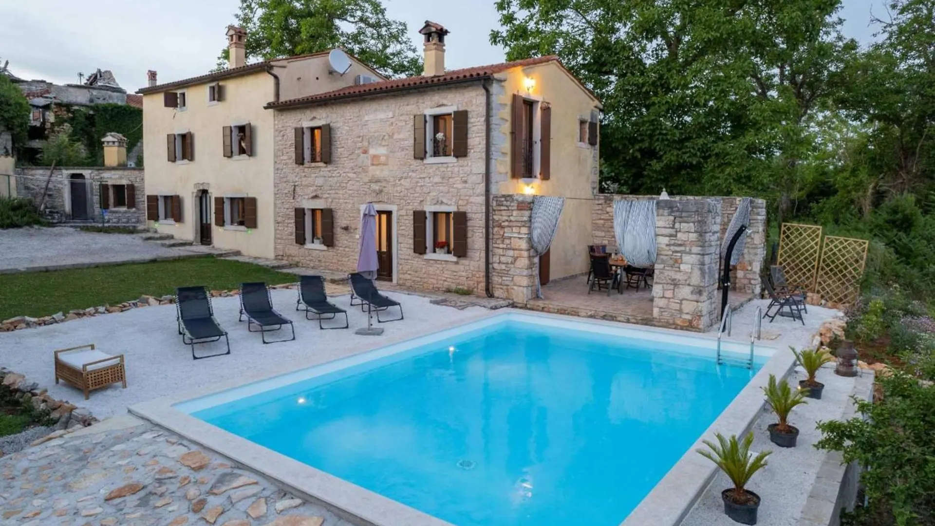 Holiday House With Private Pool Villa Ladybug Milotski Breg 0*,